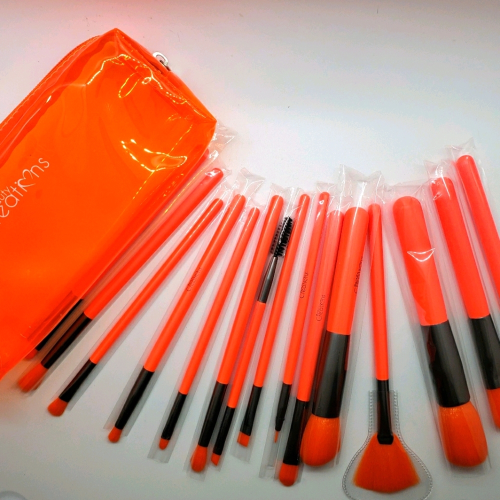 Bossy 15pc Brush Set + Pouch